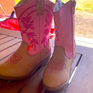 Bebe girls 5c cowboy boots